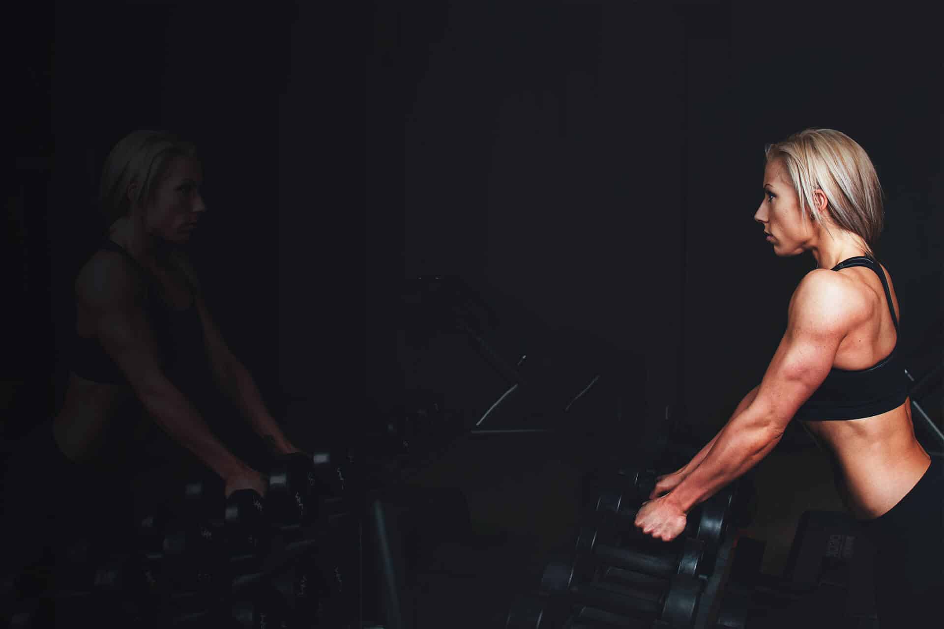 fitness trainer hero bg free img